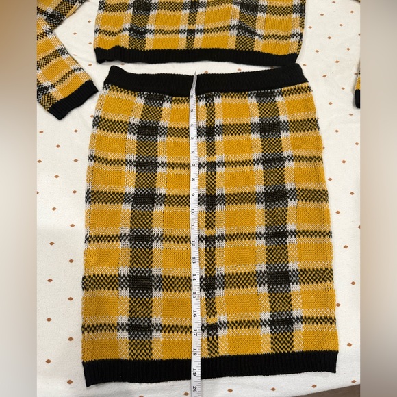 Fashion Nova Yellow and Black Plaid Mini Skirt - Picture 6 of 6